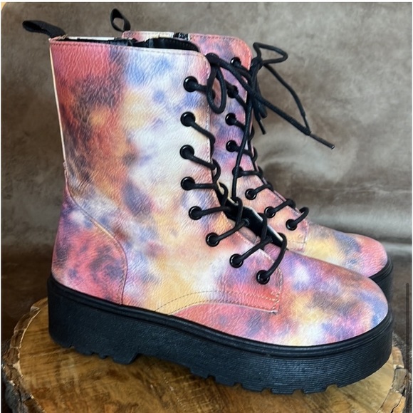 Yoki Platform Combat Boots Tie Dye w/Black Soles, Laces & Zippers~Sz 7 - Picture 3 of 10